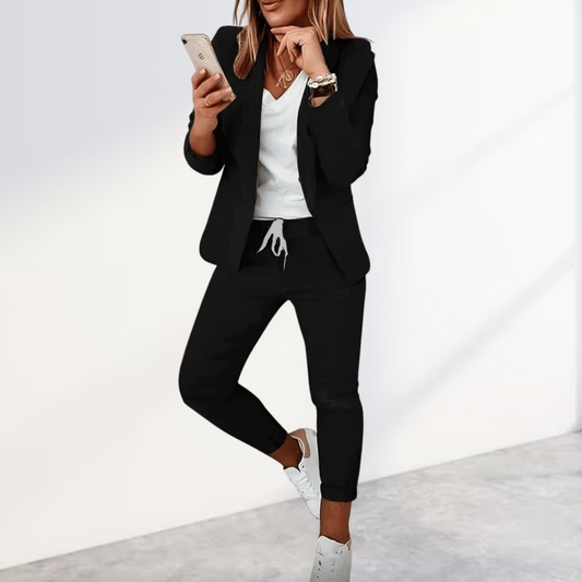 Amélie – Schicker Blazer und Passende Hose