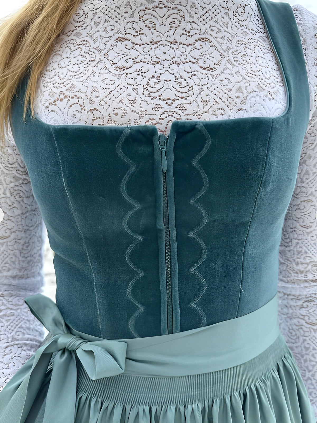 Muriel - Klassisches Oktoberfest-Dirndl für Frauen